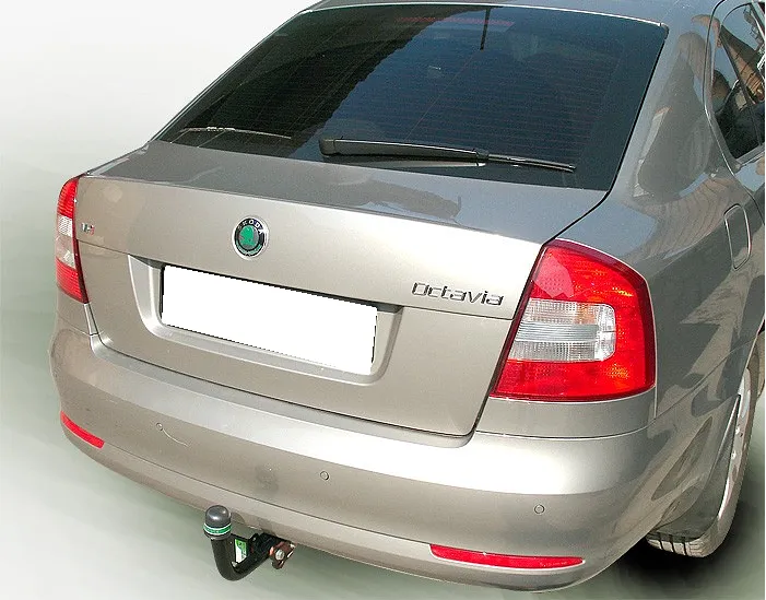 Фаркоп для Skoda Octavia II (A5) (Scout) 2004 - 2013