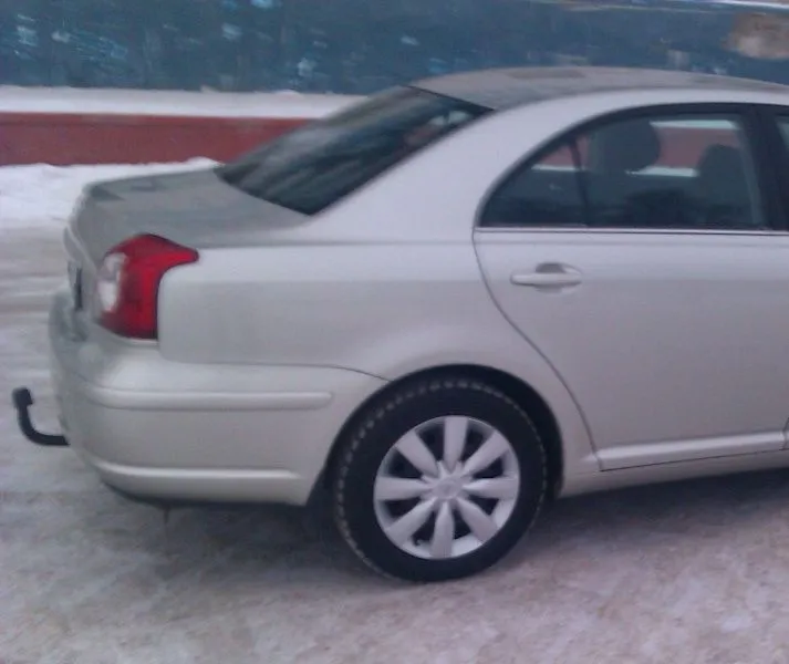 Фаркоп для Toyota Avensis III (T270) SD 2011 - 2018
